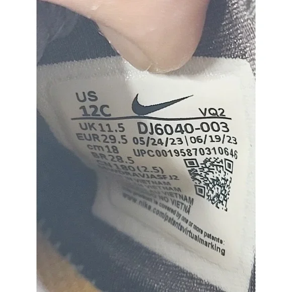 Nike Shoes, Velcro Strap, Boys Size 12C, Gray/White - Picture 8 of 9